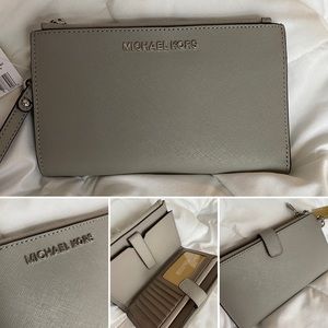 NWT Michael Kors Wallet